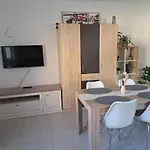 Apartman Arta 2 *