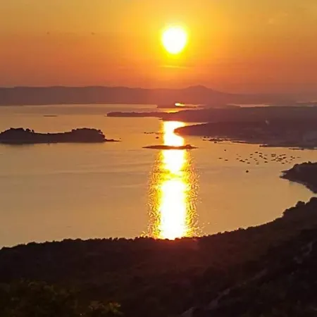 Arta 2 Apartman